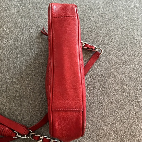Tory Burch Fleming Red Crossbody Camera Bag - Picture 11 of 14